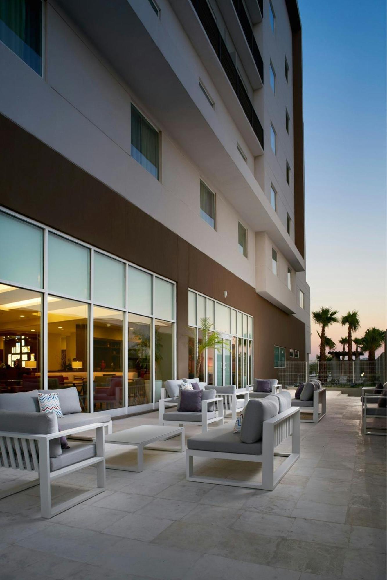 Courtyard By Marriott Хермосило Екстериор снимка