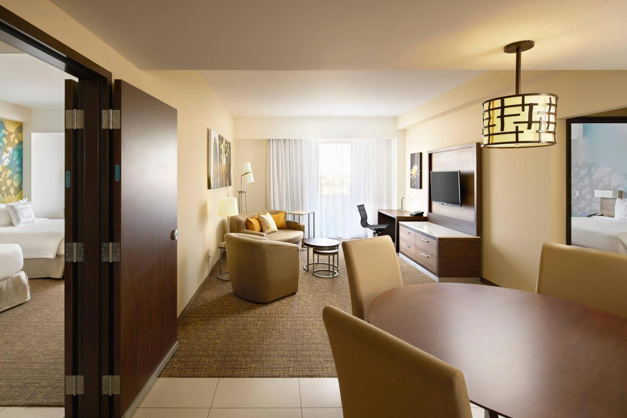 Courtyard By Marriott Хермосило Екстериор снимка