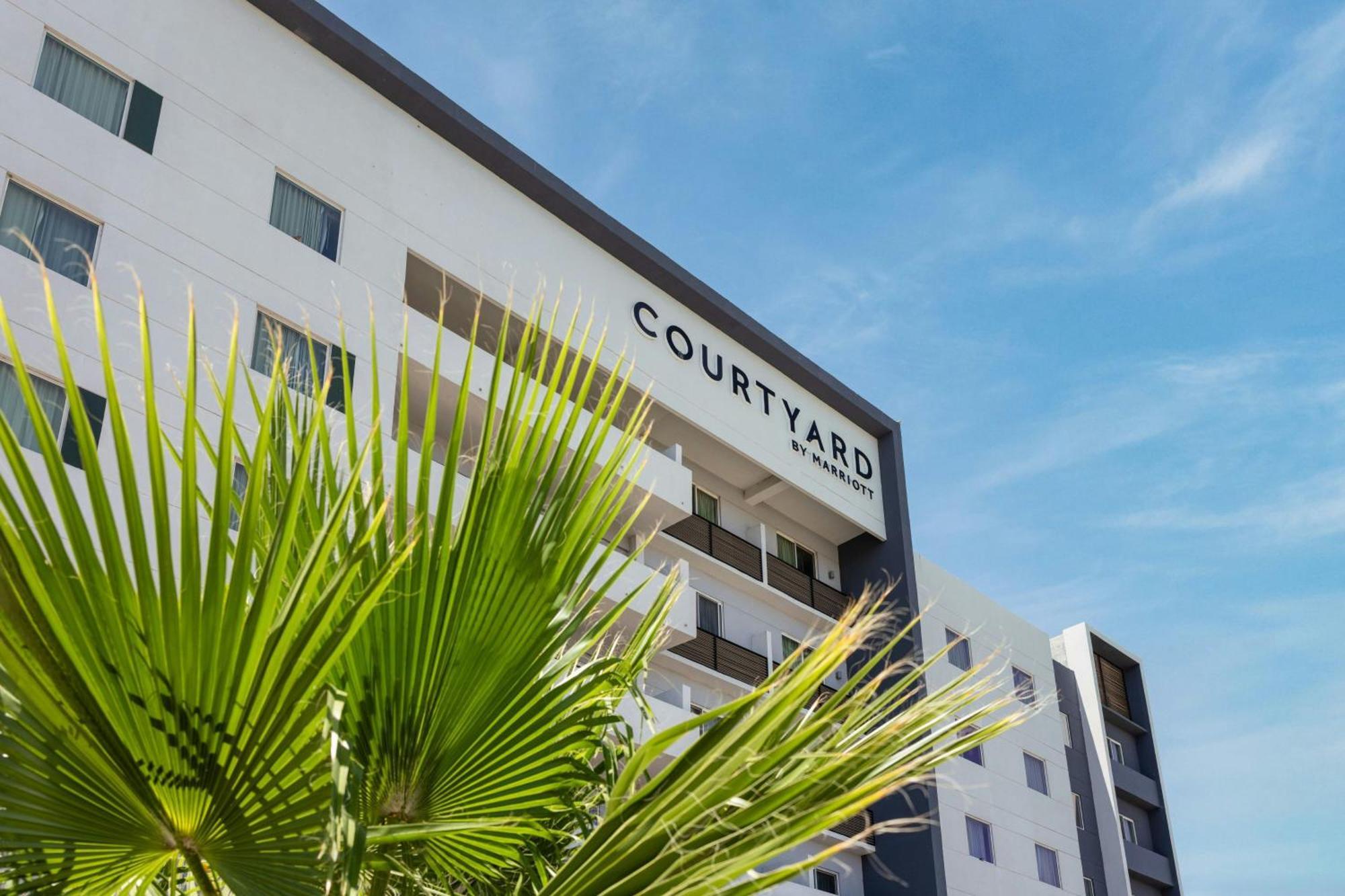 Courtyard By Marriott Хермосило Екстериор снимка